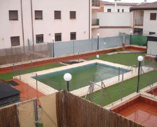 Piscina de Pis en venda en Tembleque amb Piscina