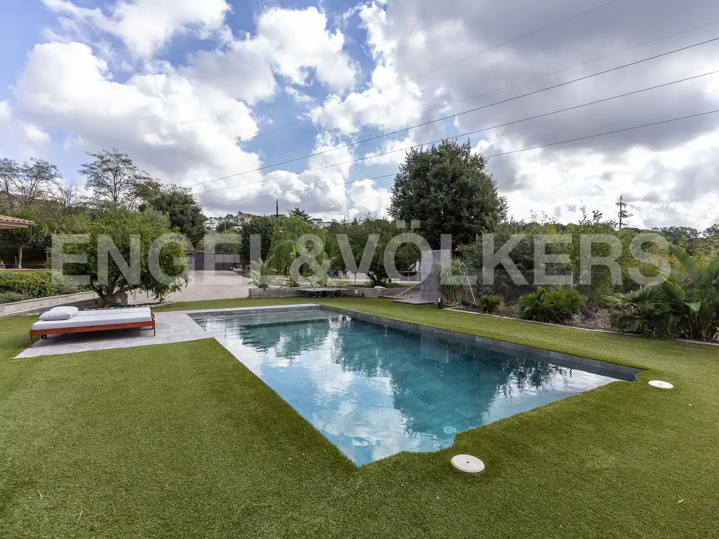 Swimming pool of Country homes for sale in Caldes de Montbui  with Air Conditioner, Heating and Private garden
