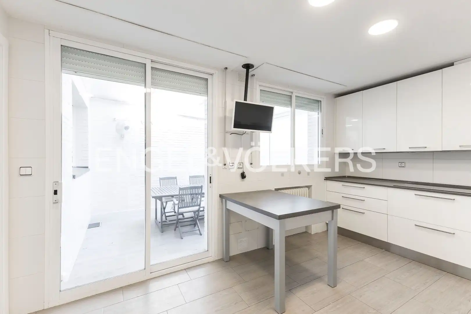 Cocina de Casa o chalet de alquiler en Madrid con Calefacción, Jardín privado y Terraza