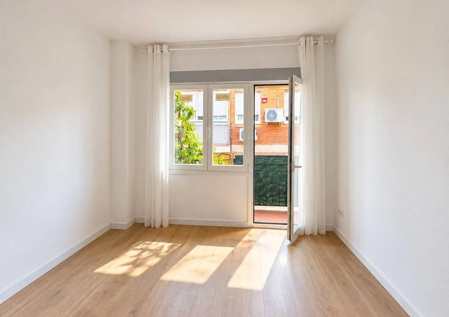 Flat with terrace for sale in Centro, imagen 2