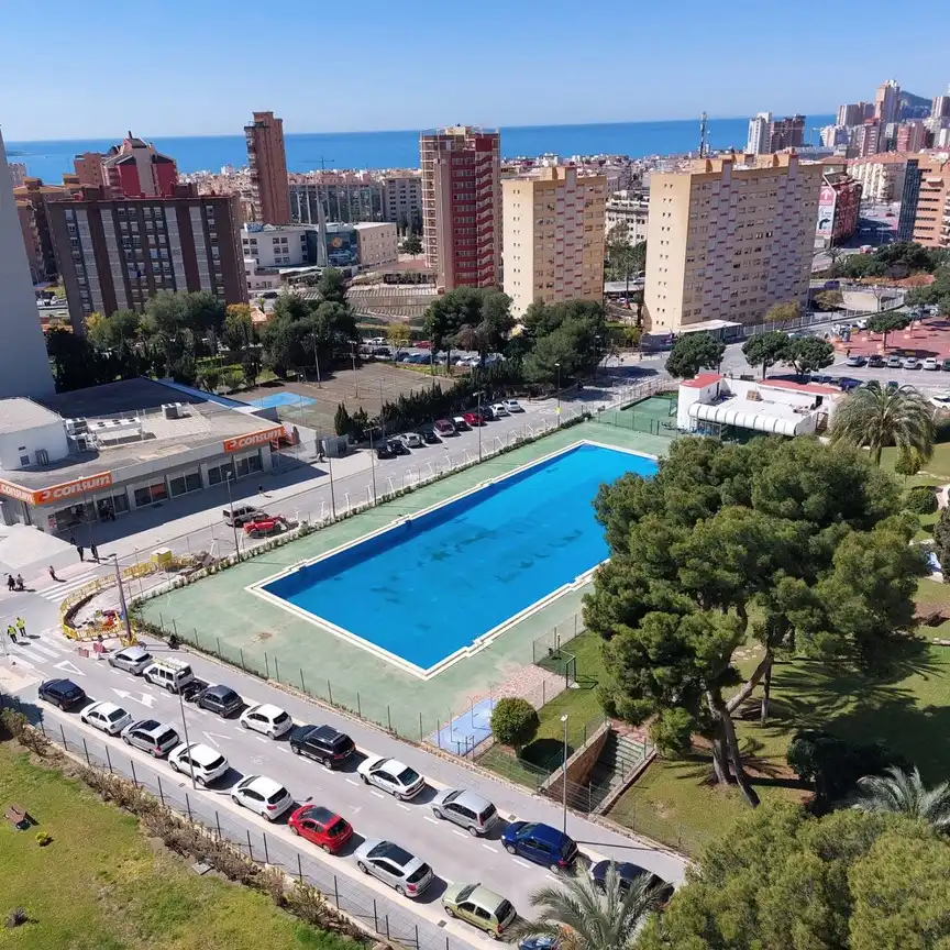 Appartement compact avec piscine à vendre à Avenida de Portugal