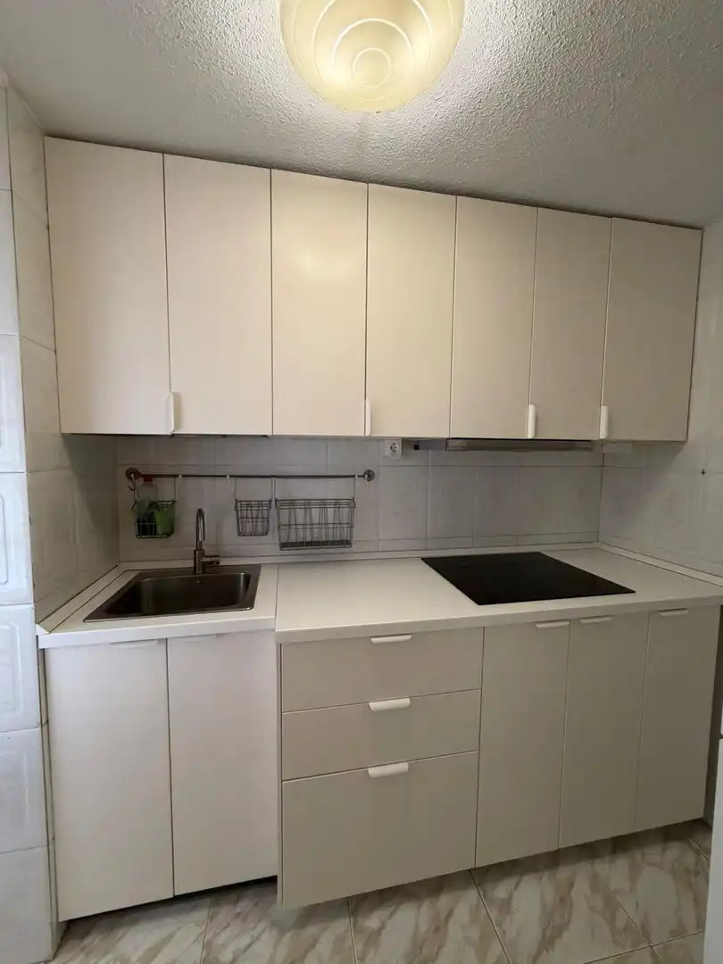 Cocina de Piso de alquiler en Madrid con Aire acondicionado, Calefacción y Amueblado