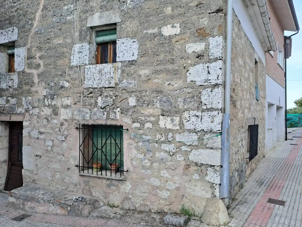 Exterior view of Houses for sale in Burgos