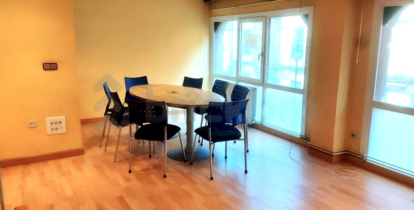 Office for sale in Portugalete