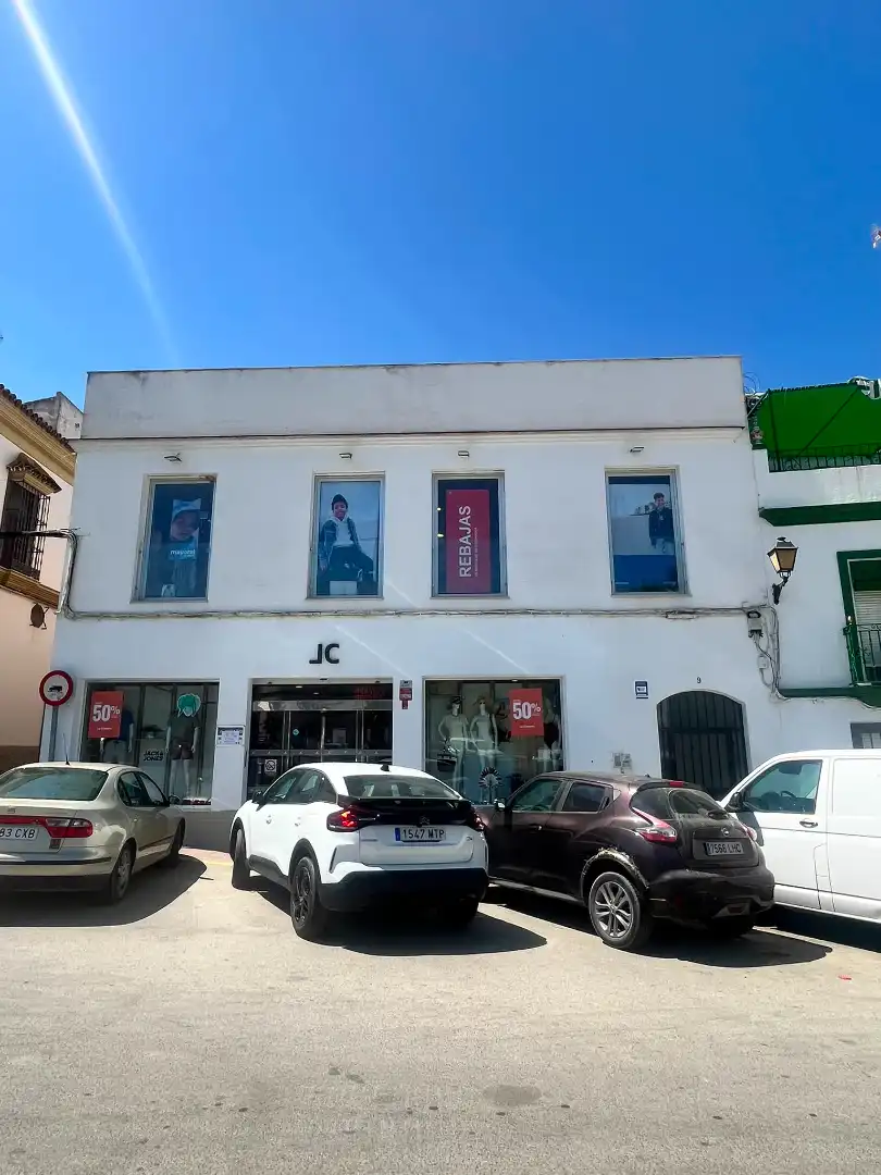 Wohnungen zum Verkauf in Sanlúcar la Mayor mit Klimaanlage, Heizung und Abstellraum