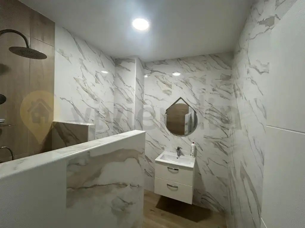 Bathroom of Flat for sale in Jerez de la Frontera