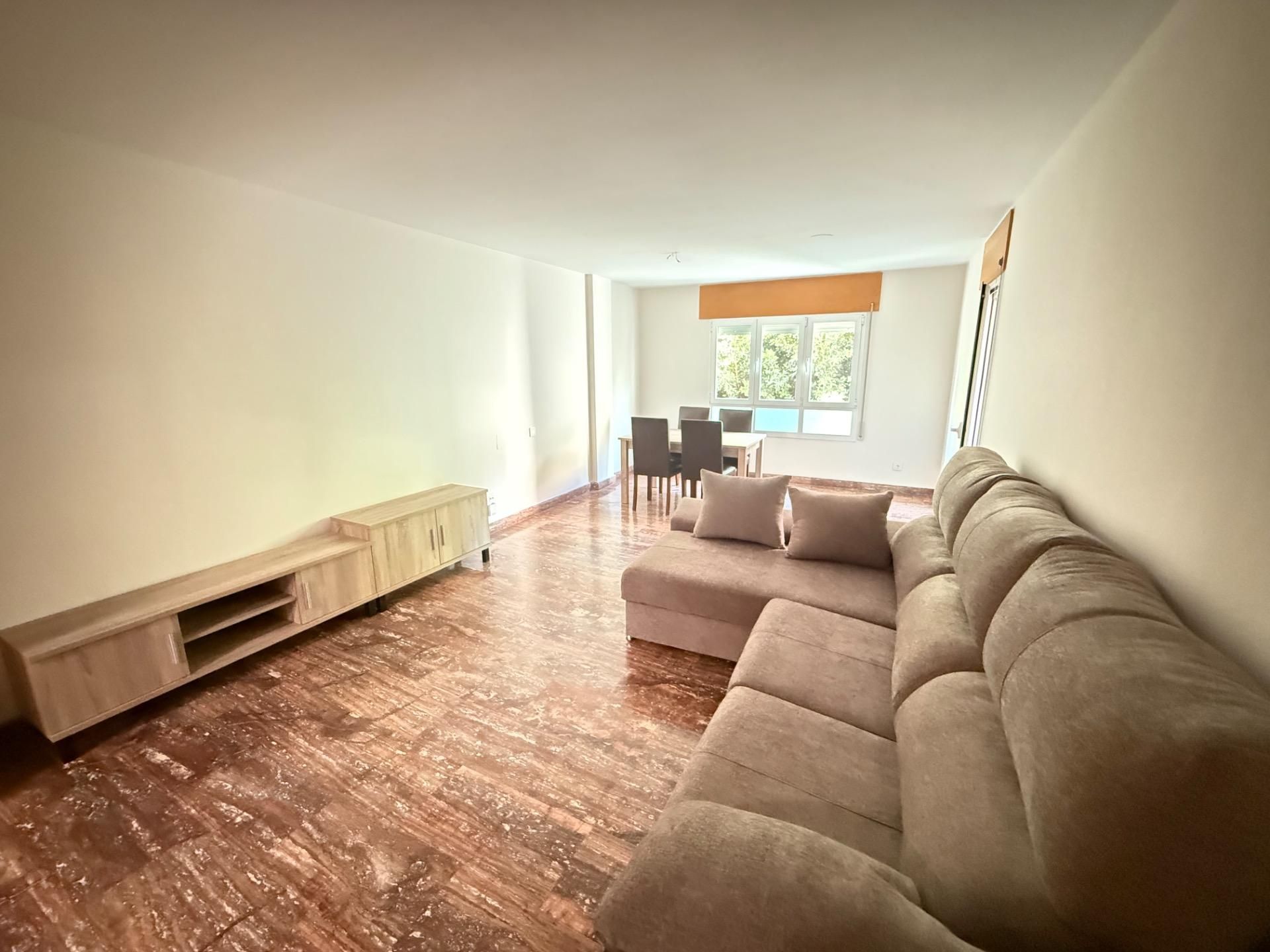 Pis de lloguer a Avenida Avenida de la Estación, 37, Oliveros - Altamira