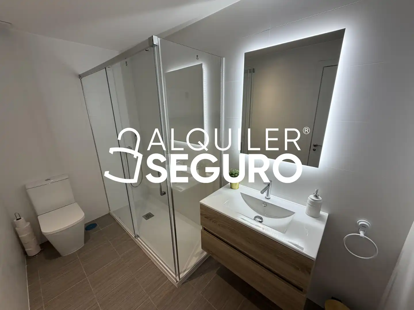 Baño de Piso de alquiler en Yuncos con Calefacción