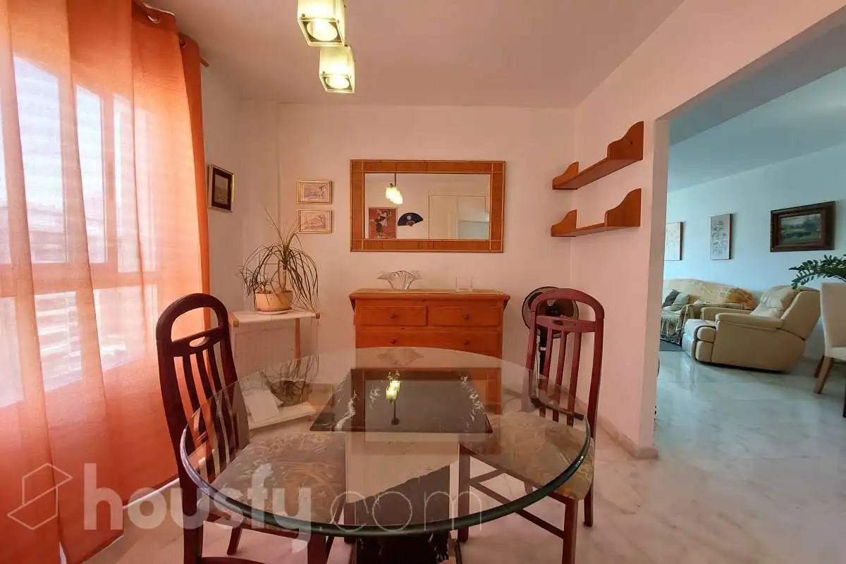 Menjador de Pis en venda en Villajoyosa / La Vila Joiosa amb Aire condicionat, Jardí privat i Terrassa