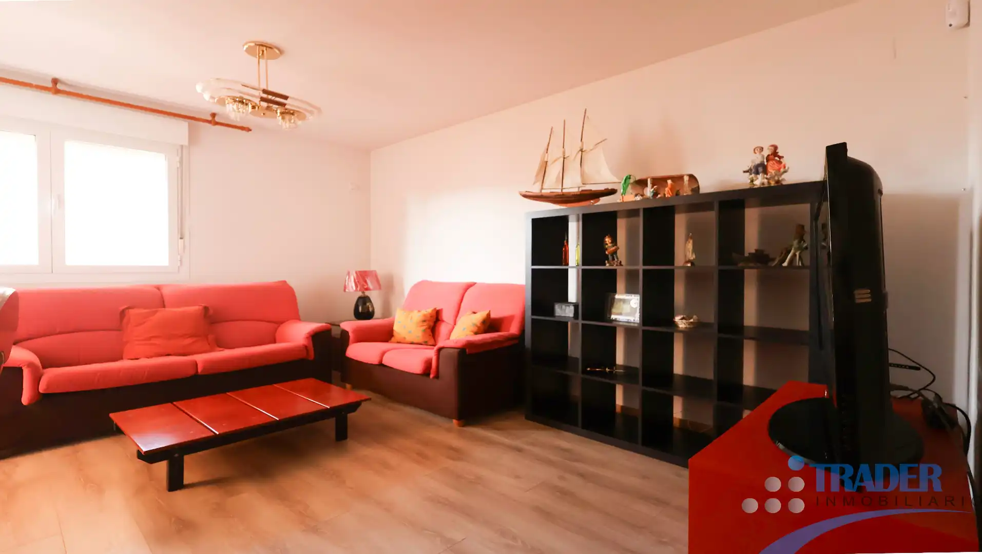 Sala de estar de Piso en venta en Camarena con Jardín privado, Terraza y Trastero