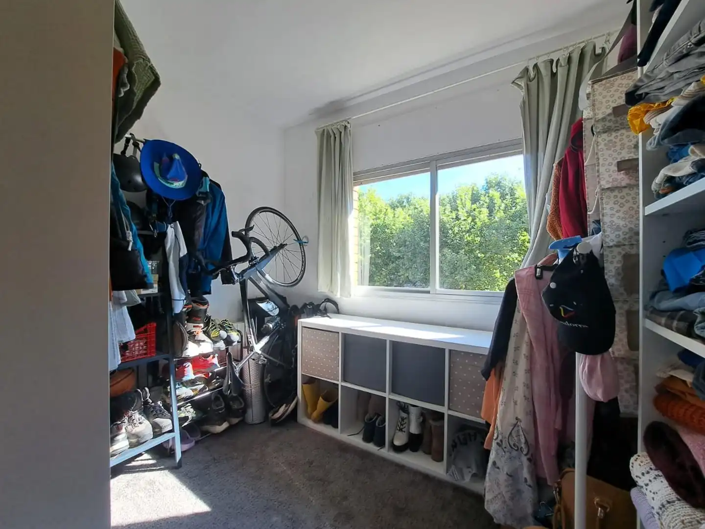 Habitación de Piso en venta en Olesa de Montserrat con Calefacción y Balcón