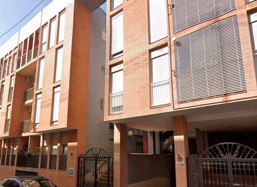 Vista exterior de Pis en venda en L'Alcúdia de Crespins