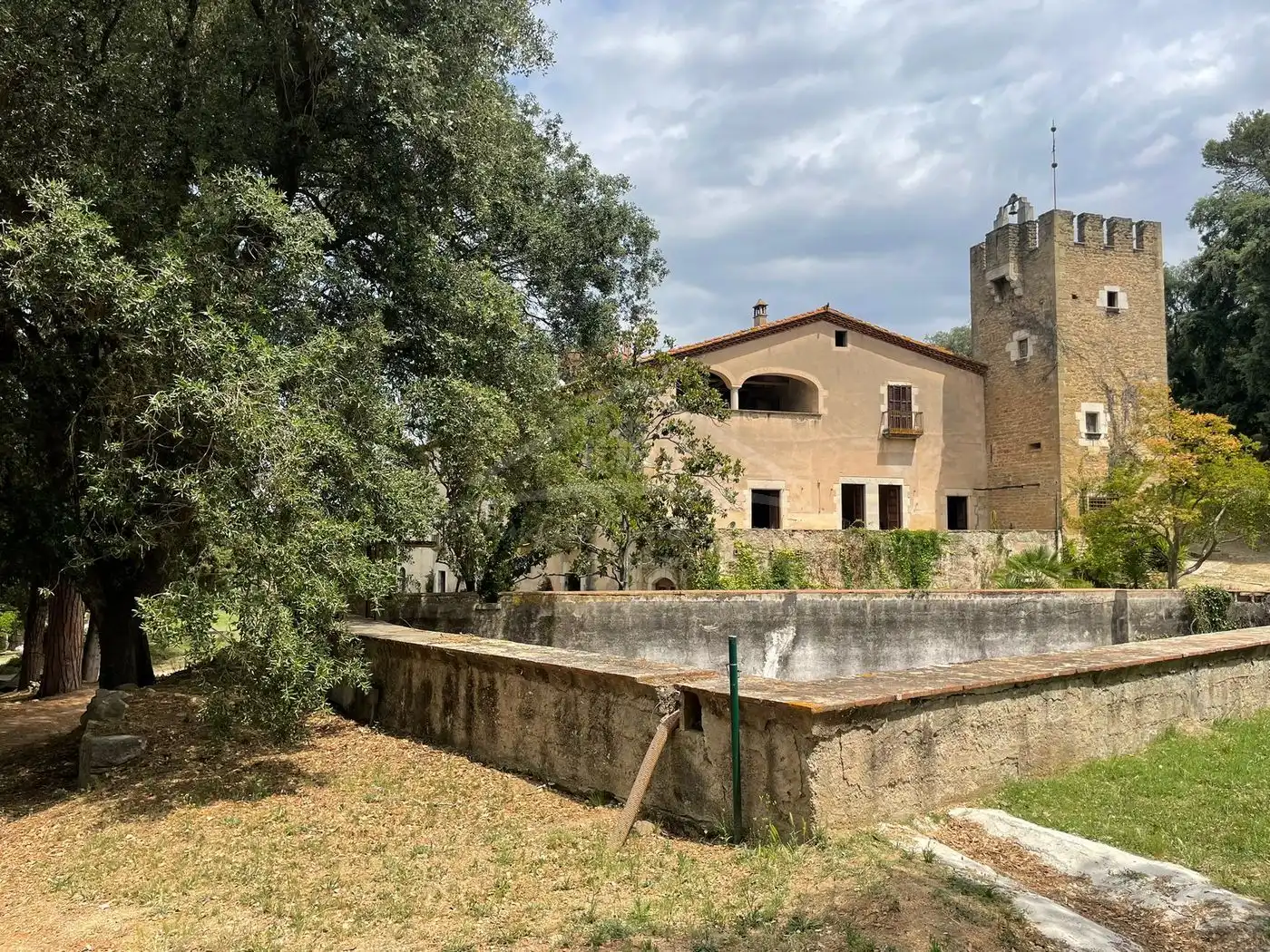Exterior view of Country homes for sale in Flaçà  with Air Conditioner, Heating and Private garden
