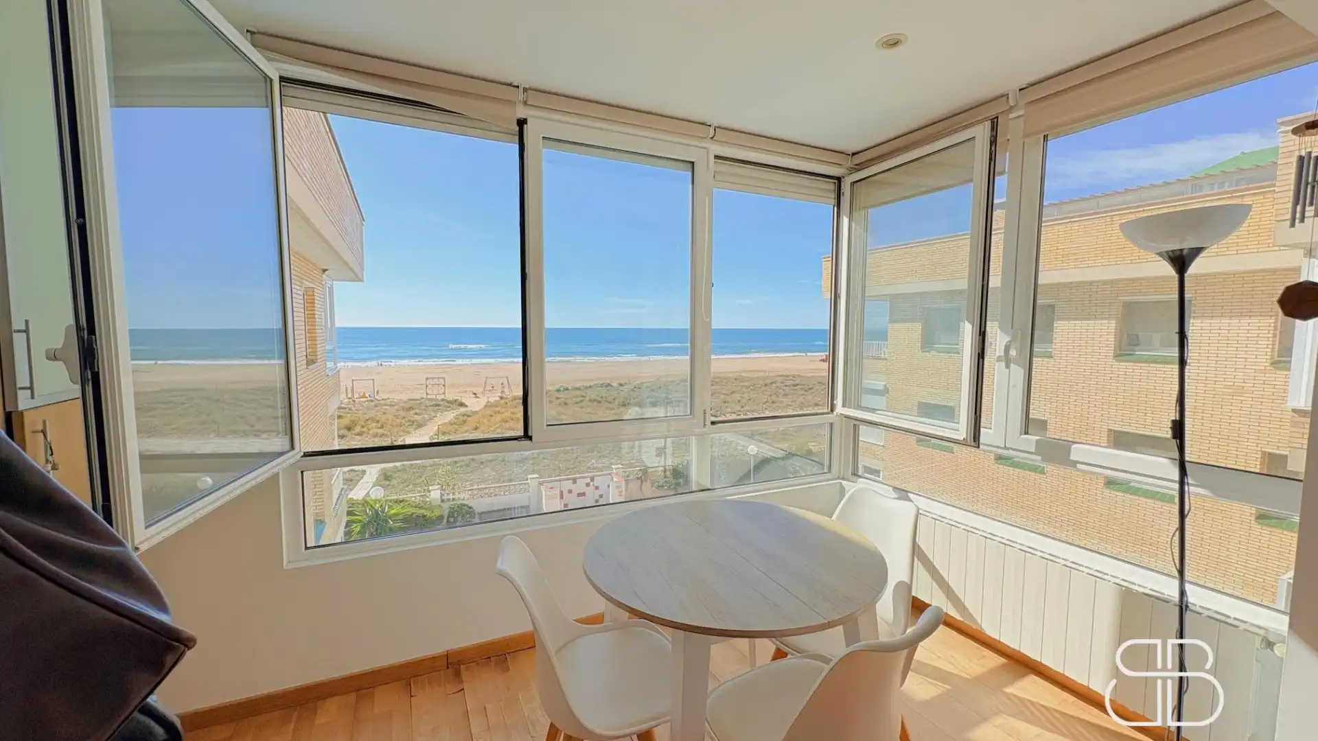 Bedroom of Attic for sale in Castelldefels  with Heating, Private garden and Parquet flooring