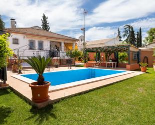 Piscina de Casa o xalet en venda en Churriana de la Vega amb Piscina