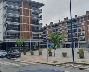 Aparcament de Pis en venda en Etxebarri amb Calefacció, Terrassa i Traster