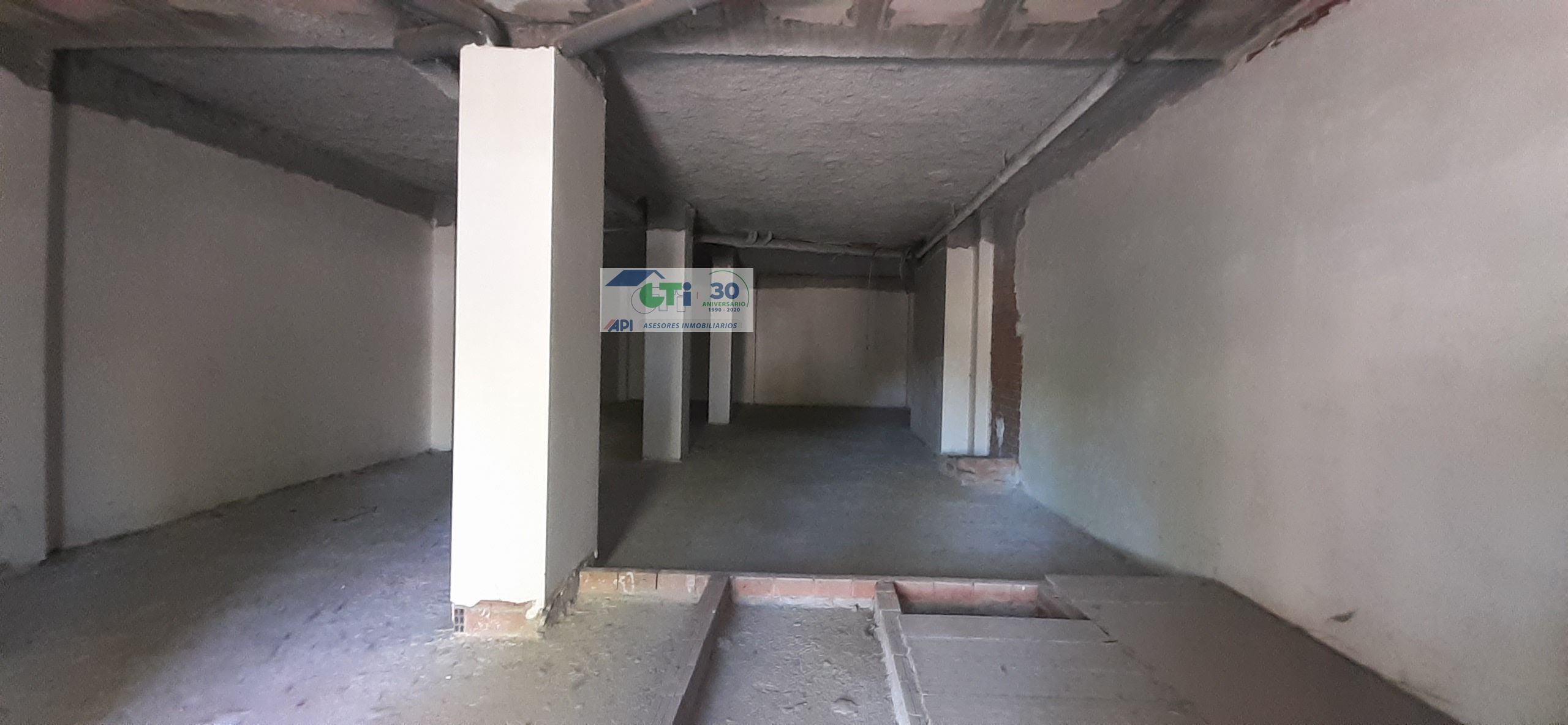 Premises for sale in  Zaragoza Capital