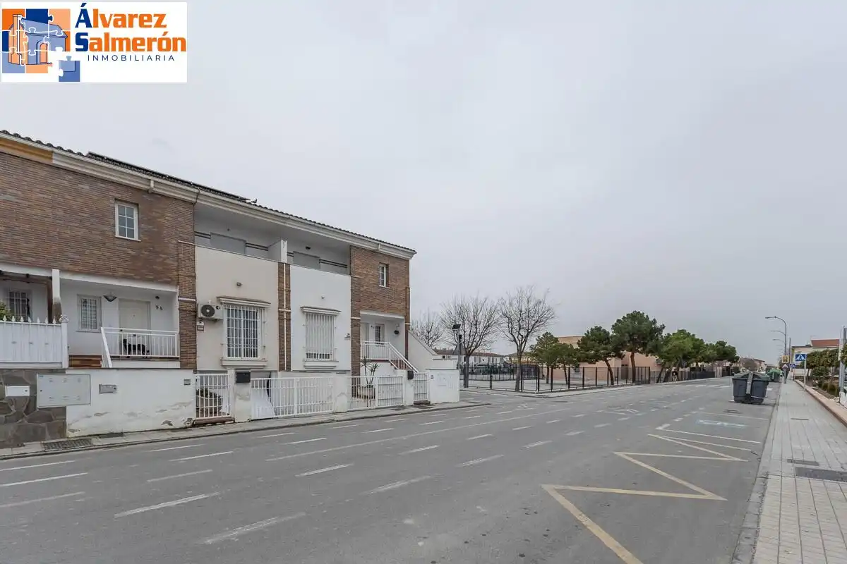 Adossat amb terrassa en venda a Belicena, imagen 30