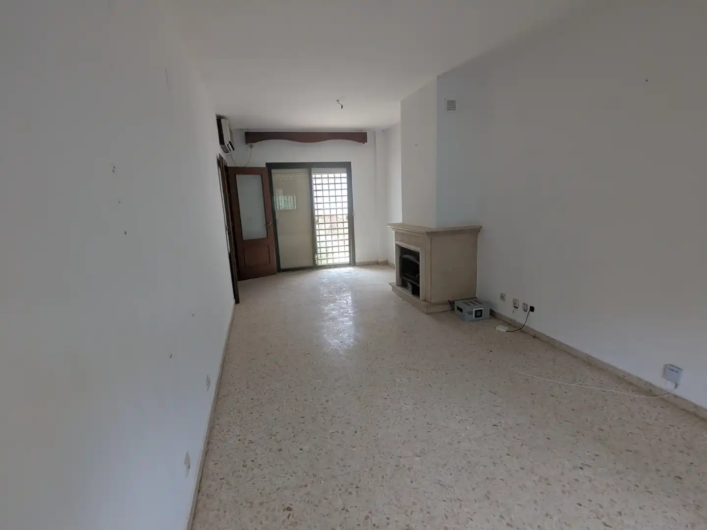Casa adosada en venta en Sevilla con Balcón