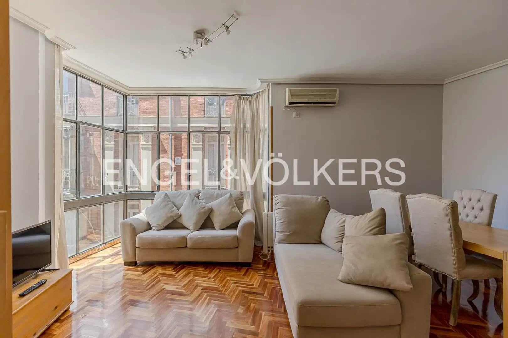 Sala de estar de Piso en venta en Madrid con Aire acondicionado, Calefacción y Parquet