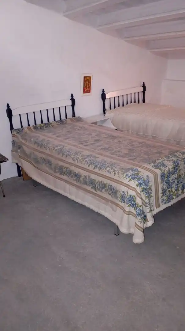 Schlafzimmer von Einfamilien-Reihenhaus zum Verkauf in Lécera mit Abstellraum, Möbliert und Ofen
