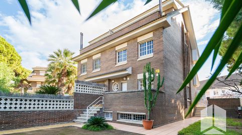 Foto 4 de Casa adosada en venda a La Pineda, Castelldefels