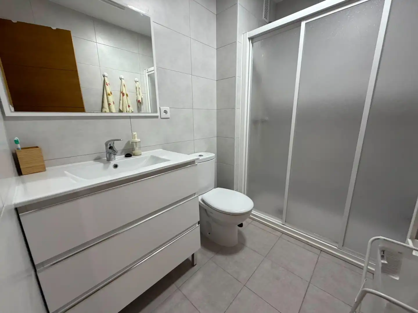 Bathroom of Flat for sale in Chipiona  with Terrace, Storage room and Furnished