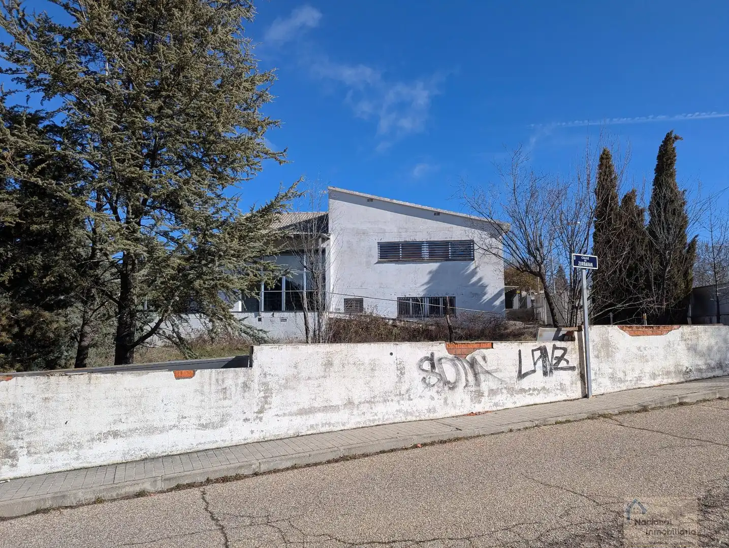 Vista exterior de Casa o chalet en venta en Becerril de la Sierra con Terraza, Trastero y Alarma