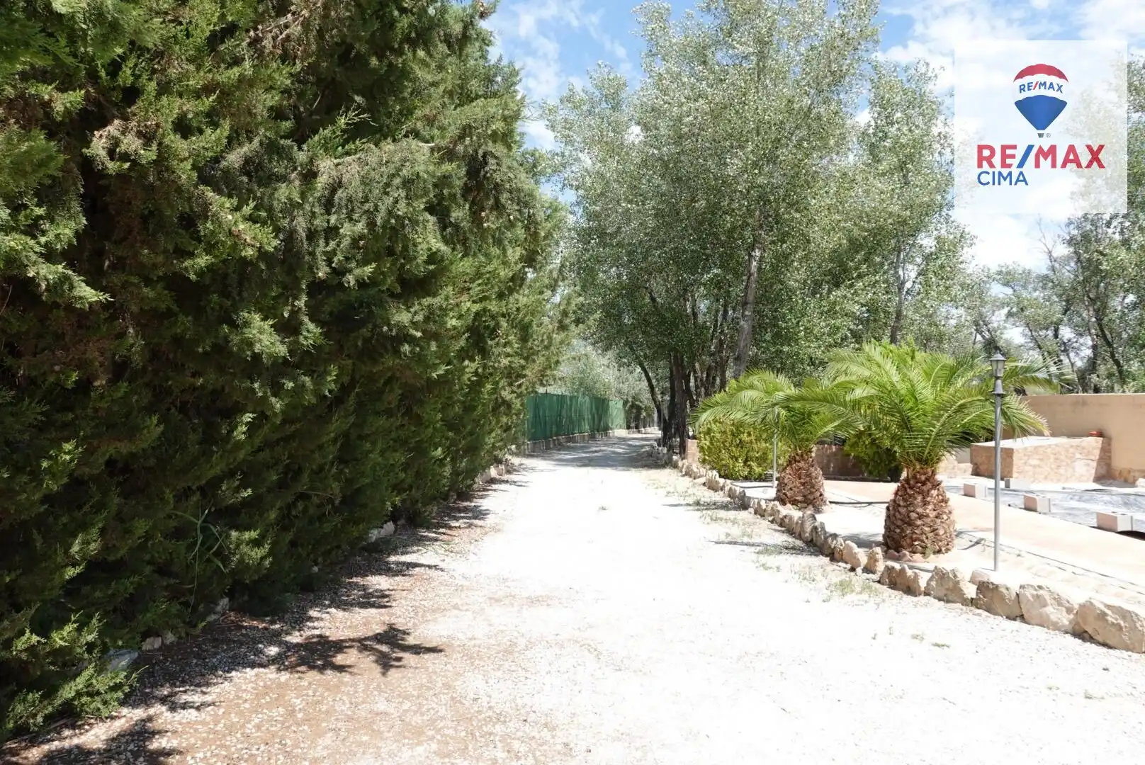 Exterior view of Houses for sale in Cúllar  with Private garden and Community pool