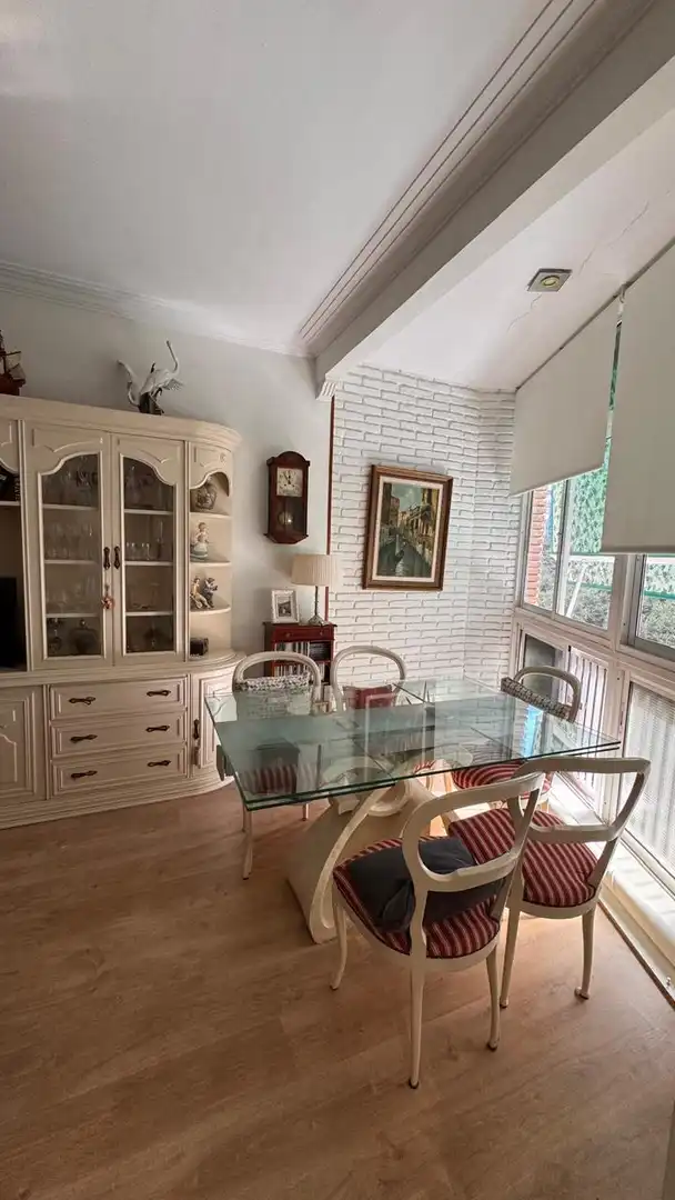 Piso con terraza en venta en Eixample