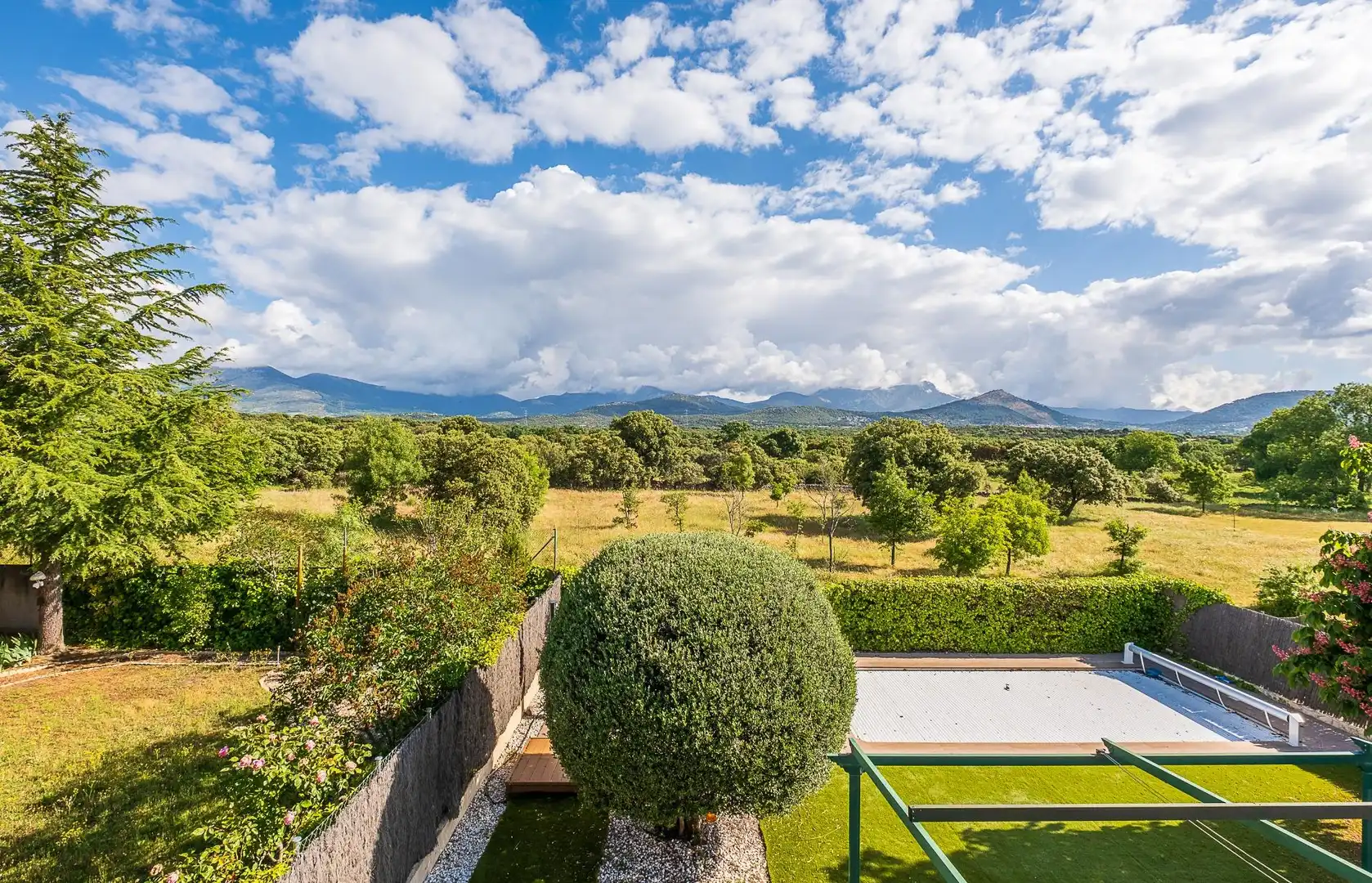 Jardín de Casa adosada en venta en Guadarrama con Aire acondicionado, Calefacción y Piscina