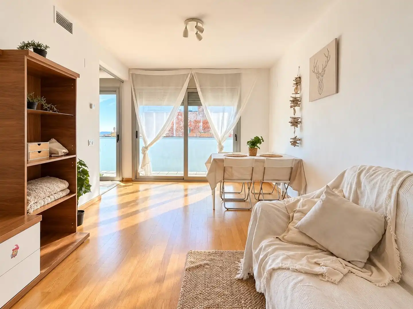 Sala de estar de Piso en venta en Terrassa con Aire acondicionado, Calefacción y Terraza