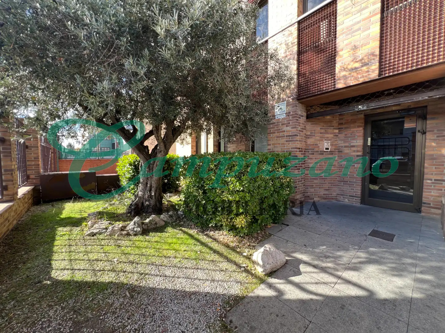 Nave industrial de alquiler en Calle de Ramón y Cajal, 29, Las Dehesillas - Vereda de los Estudiantes