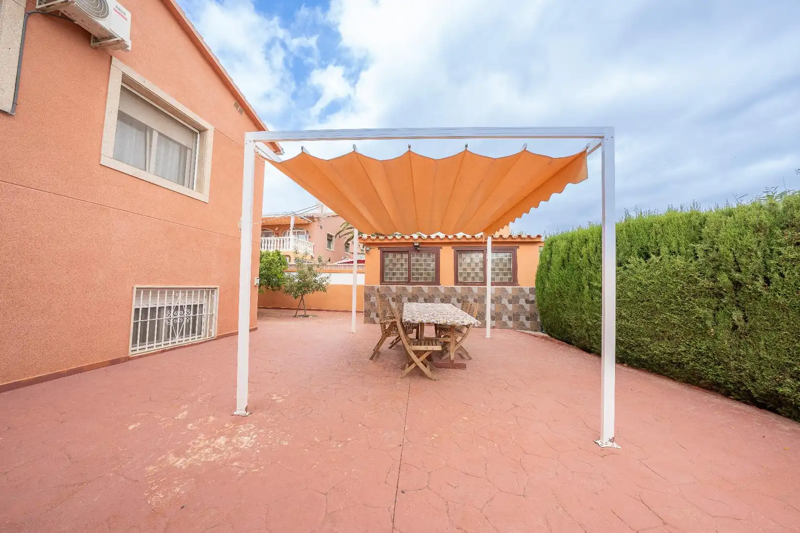 Terrassa de Casa o xalet en venda en La Nucia amb Calefacció, Jardí privat i Terrassa