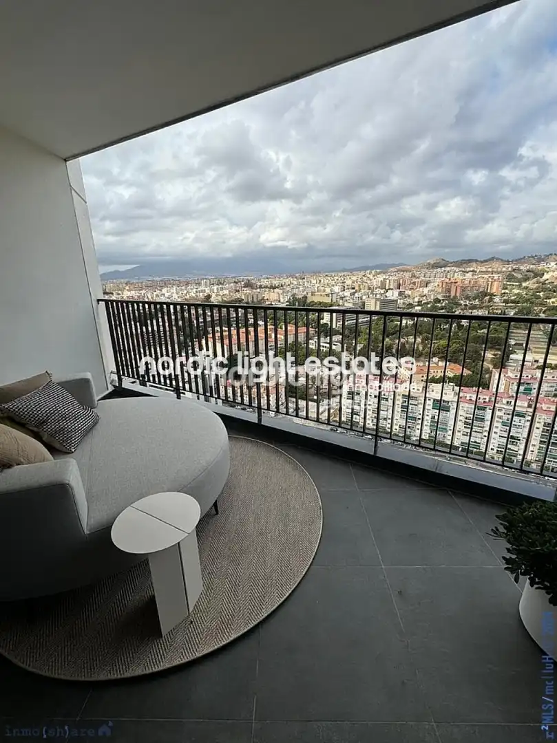 Außenansicht von Wohnung zum Verkauf in Málaga mit Klimaanlage, Terrasse und Schwimmbad