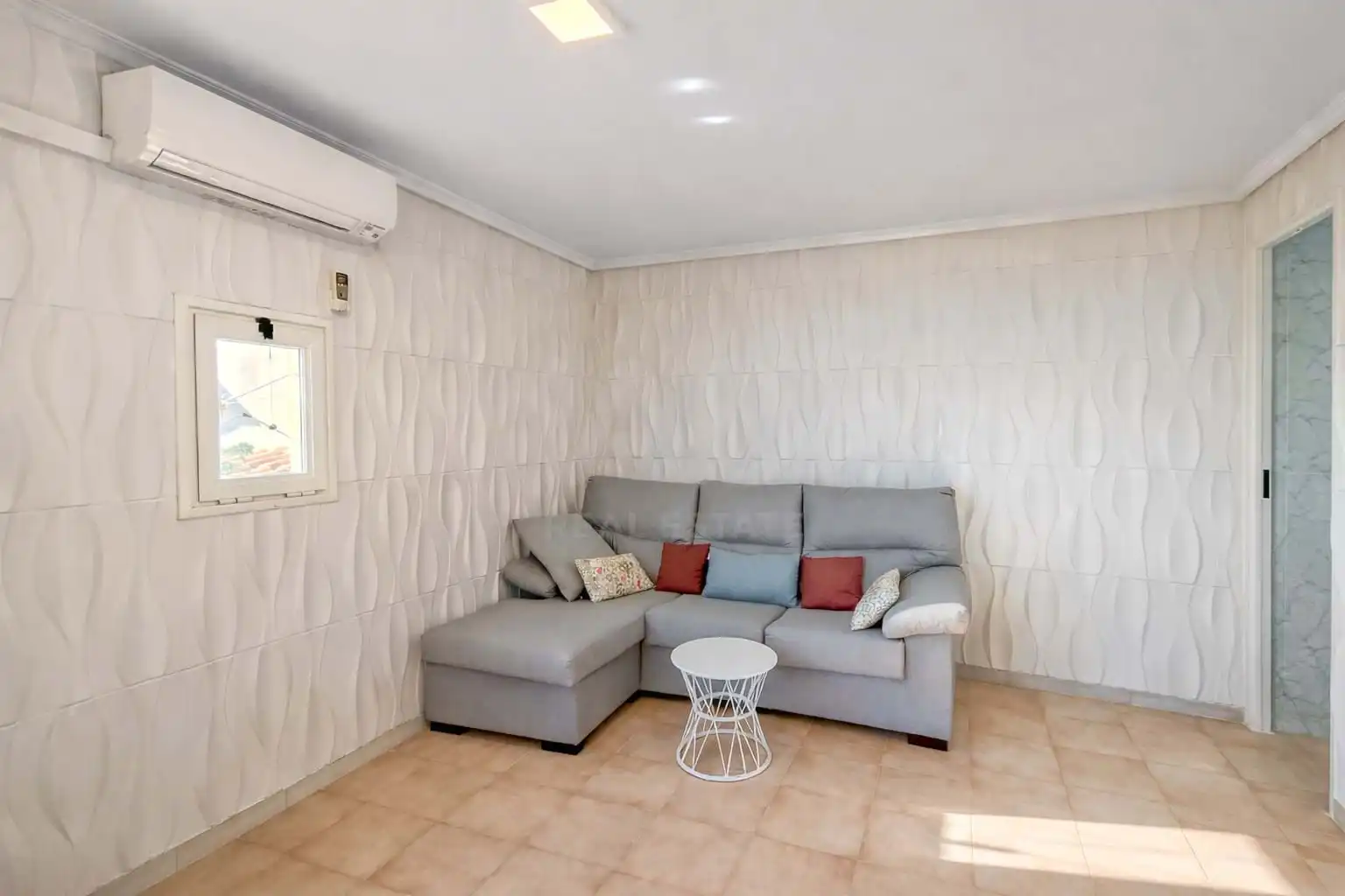 Sala de estar de Casa adosada en venta en San Fulgencio con Aire acondicionado, Calefacción y Terraza