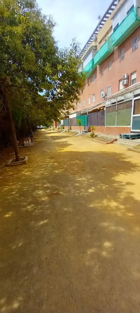 Außenansicht von Maisonette zum Verkauf in Sevilla mit Klimaanlage