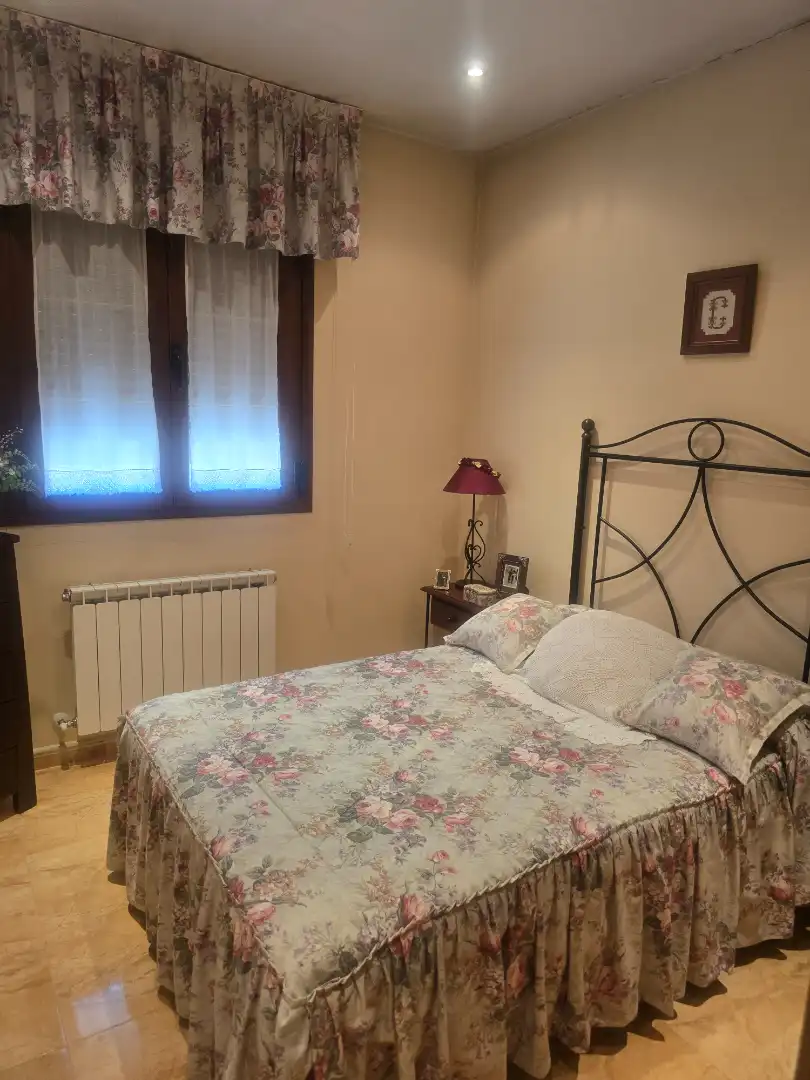 Habitación de Casa o chalet en venta en Centro