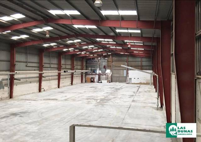 Nave industrial en Alquiler en Polígono de Raos en Maliaño