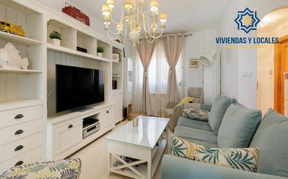 Living room of Single-family semi-detached for sale in Vegas del Genil  with Terrace