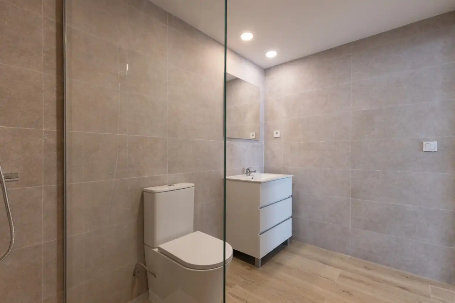 Bathroom of Buildings for sale in Reus
