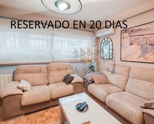 Living room of Flat for sale in  Madrid Capital  with Air Conditioner, Heating and Parquet flooring