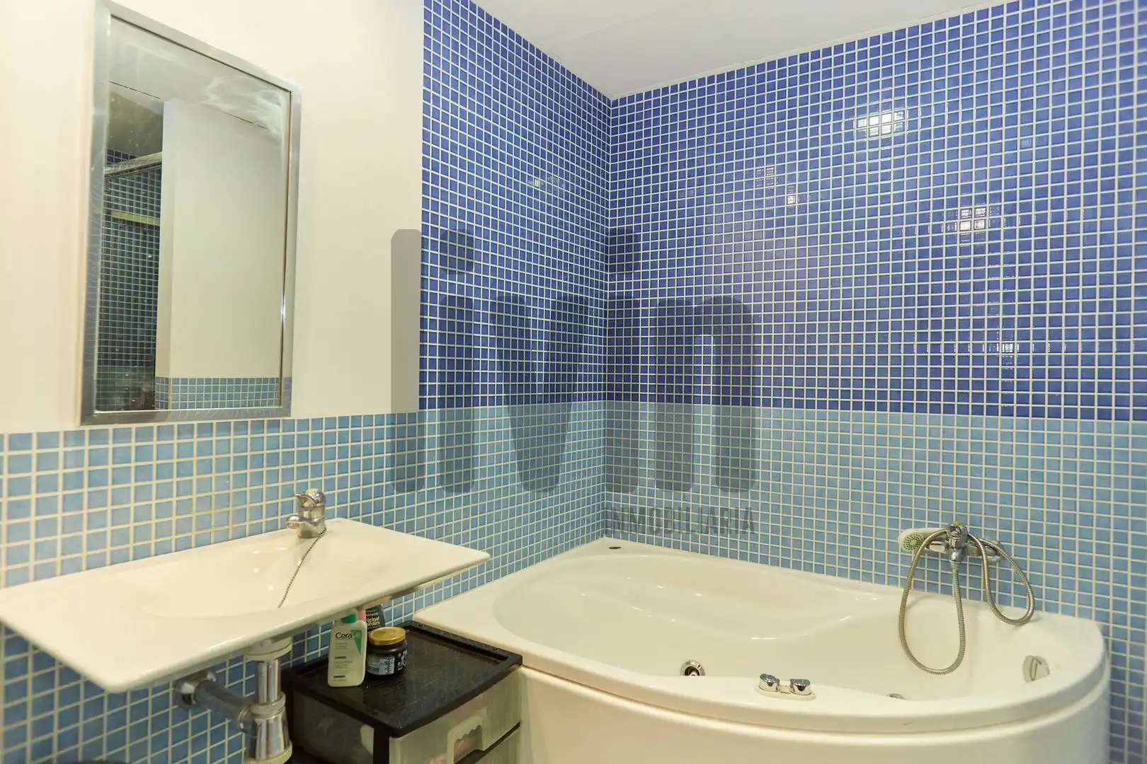 Bathroom of Houses for sale in Jaén  with Air Conditioner, Heating and Terrace