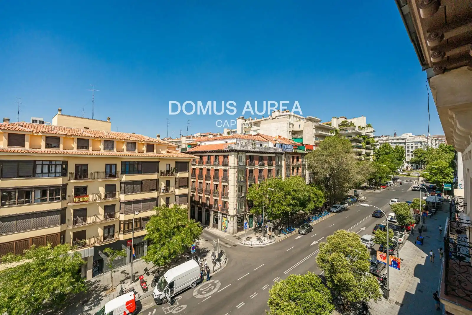 Außenansicht von Maisonette zur Miete in Madrid mit Klimaanlage, Heizung und Terrasse