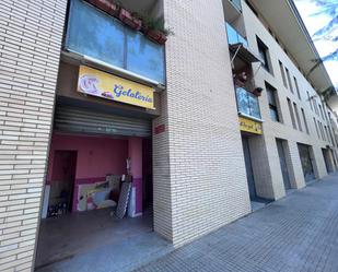 Vista exterior de Local en venda en Cornellà de Llobregat