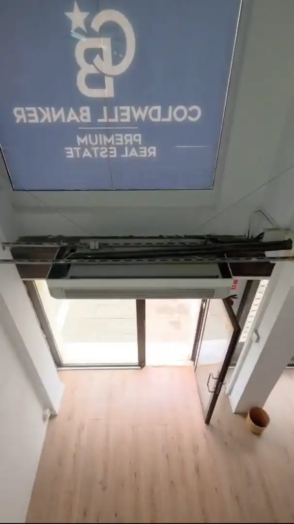 Local comercial en alquiler en Carrer del Dos de Maig 25, imagen 4