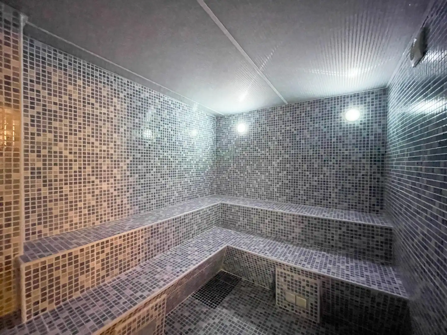 Baño de Local de alquiler en Oliva con Aire acondicionado y Amueblado