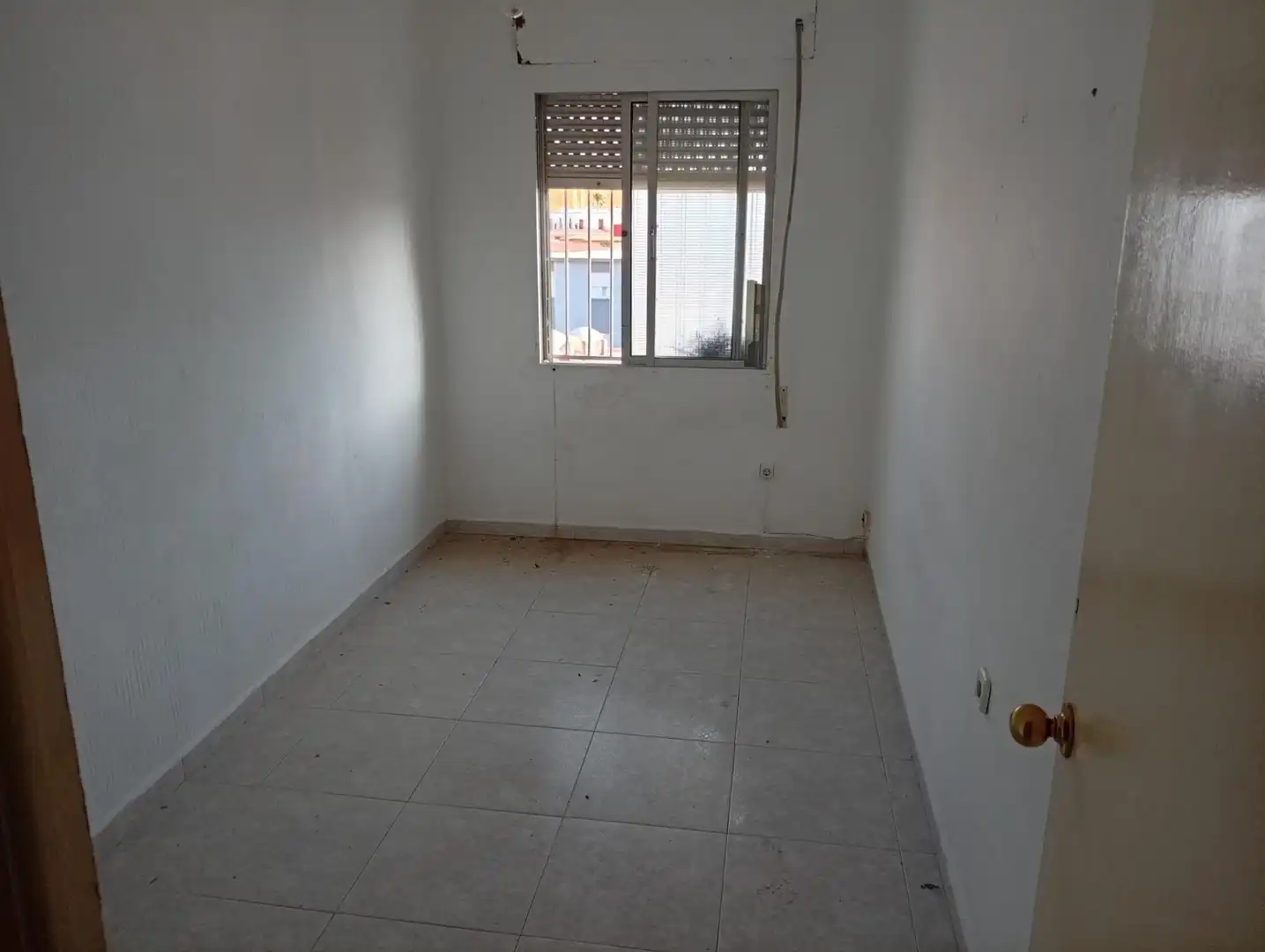 Habitación de Piso en venta en La Línea de la Concepción