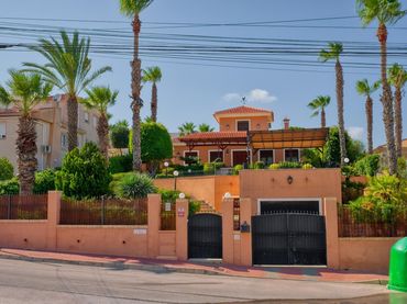 Villa à vendre à Orihuela Costa
