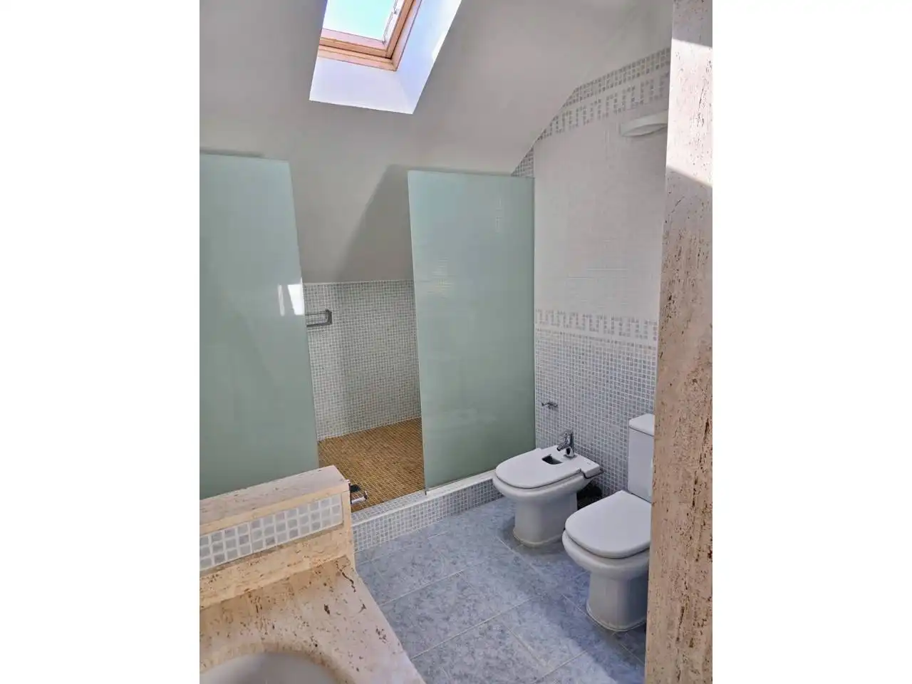 Badezimmer von Dachboden zum Verkauf in Valencia mit Klimaanlage, Heizung und Terrasse